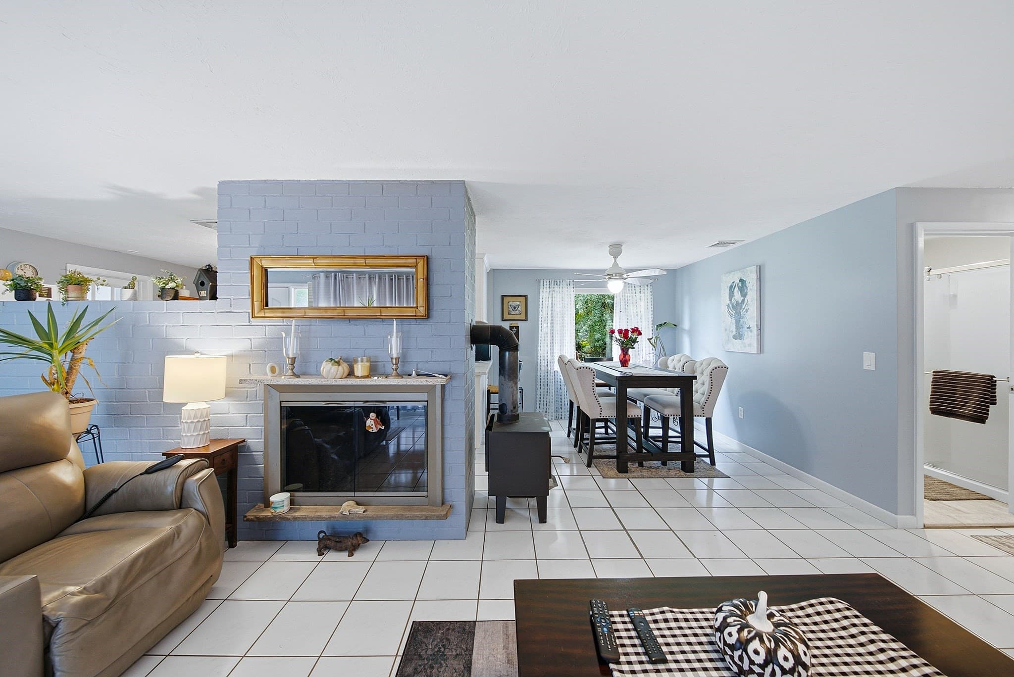 Single Family Residence at 50 Barry Rd, Worcester MA 01609, Worcester, photo 9 of 40
