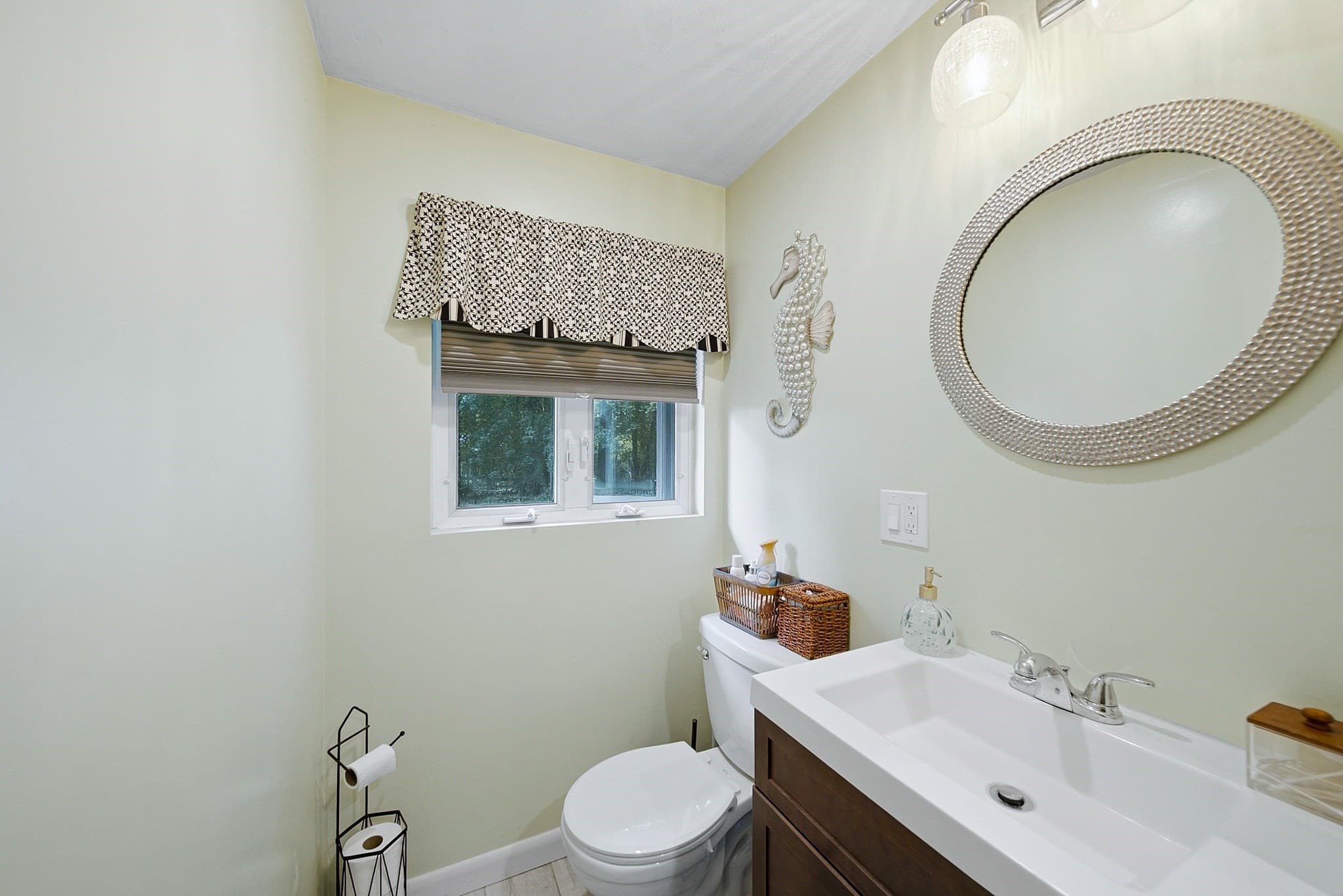 Single Family Residence at 50 Barry Rd, Worcester MA 01609, Worcester, photo 21 of 40