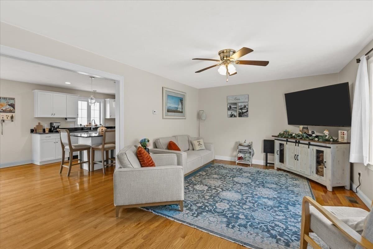 189 Centre Avenue # 2, Abington MA 02351