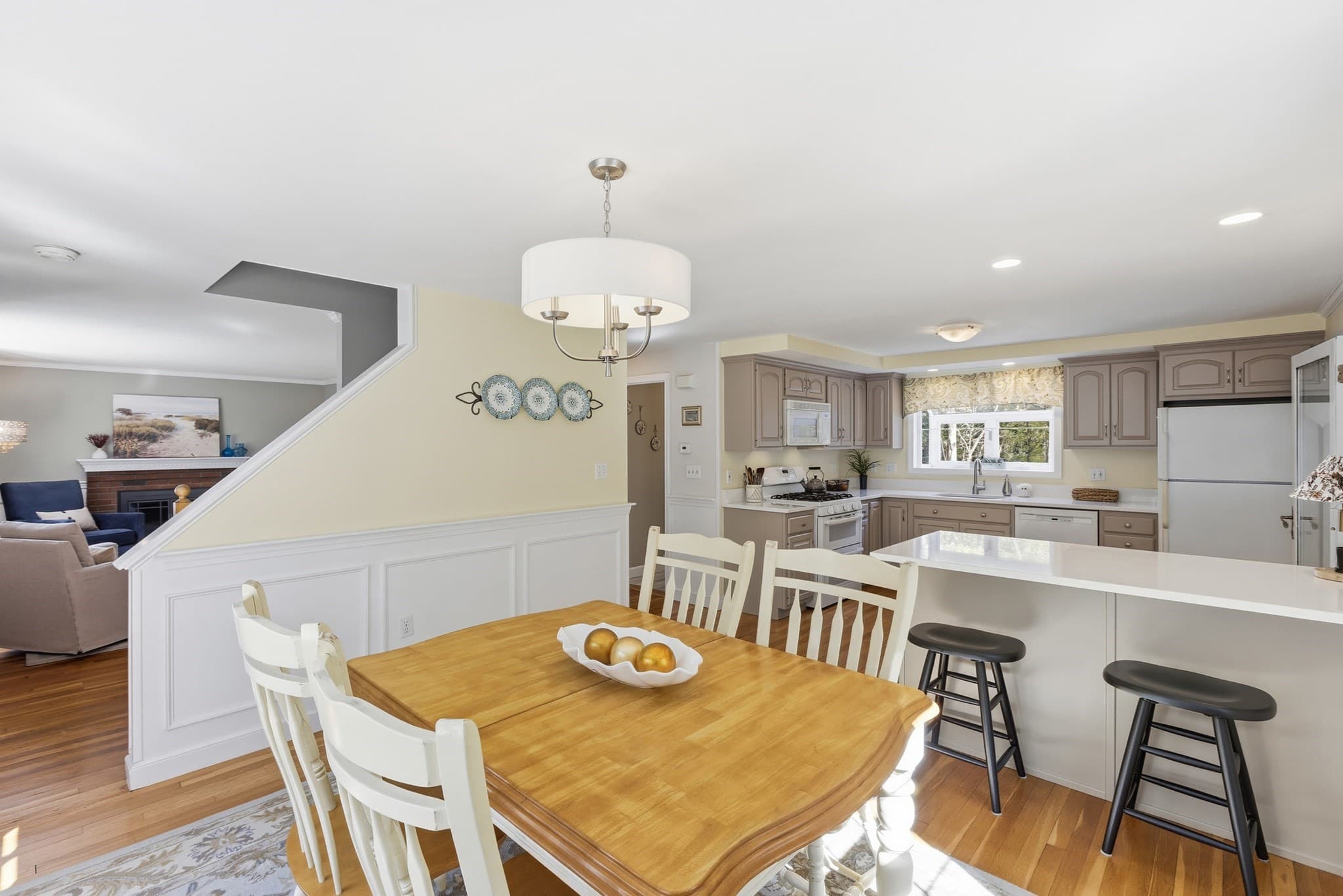 Single Family Residence at 19 Evergreen Rd, Acton MA 01720, Acton, photo 12 of 42