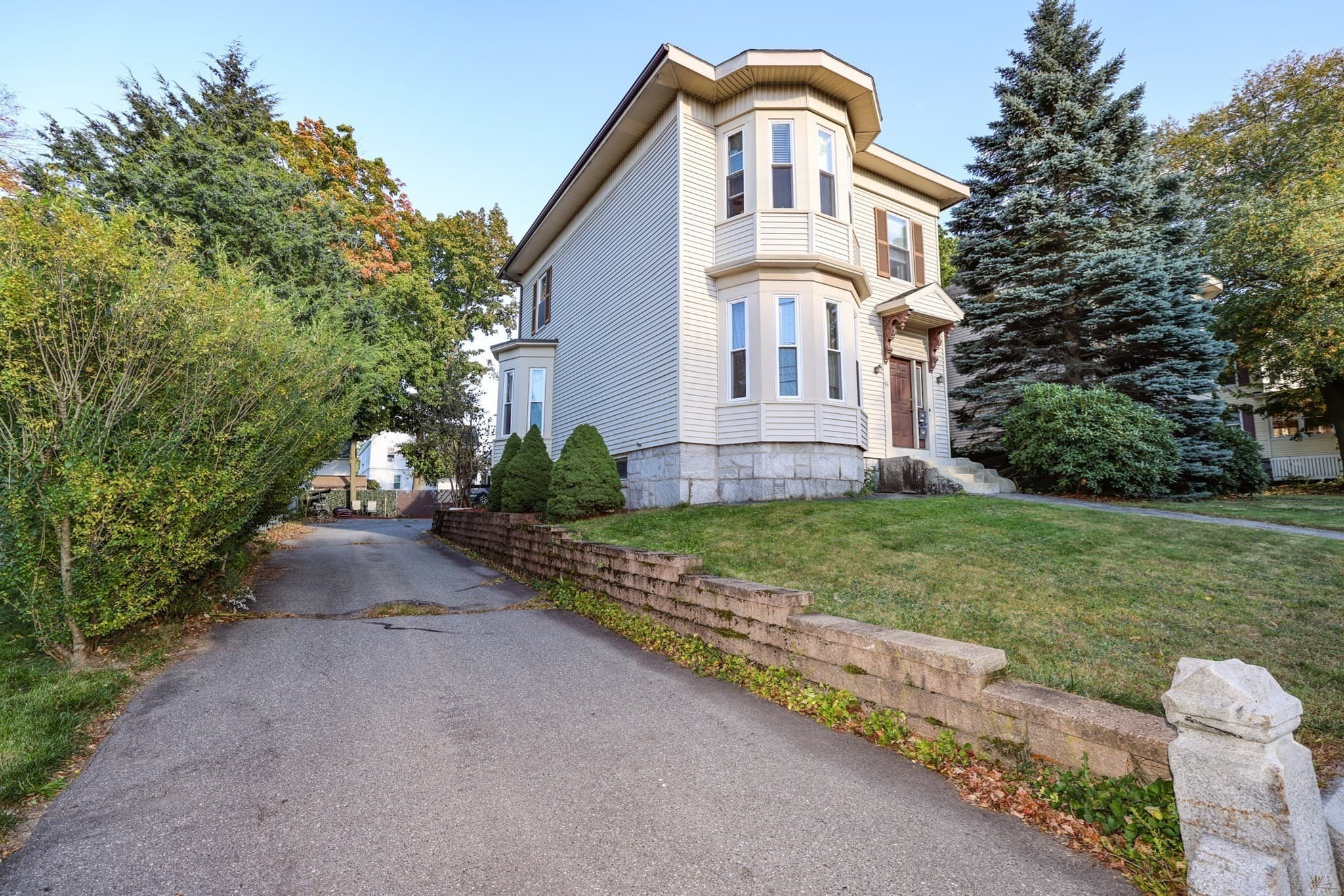 Condominium at 86 Stevens St # B, Lowell MA 01851, Lowell, photo 2 of 31