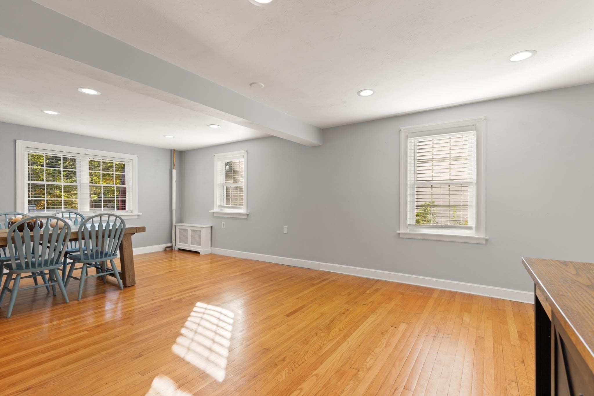 Single Family Residence at 6 Longworth Rd, Worcester MA 01602, Worcester, photo 13 of 39