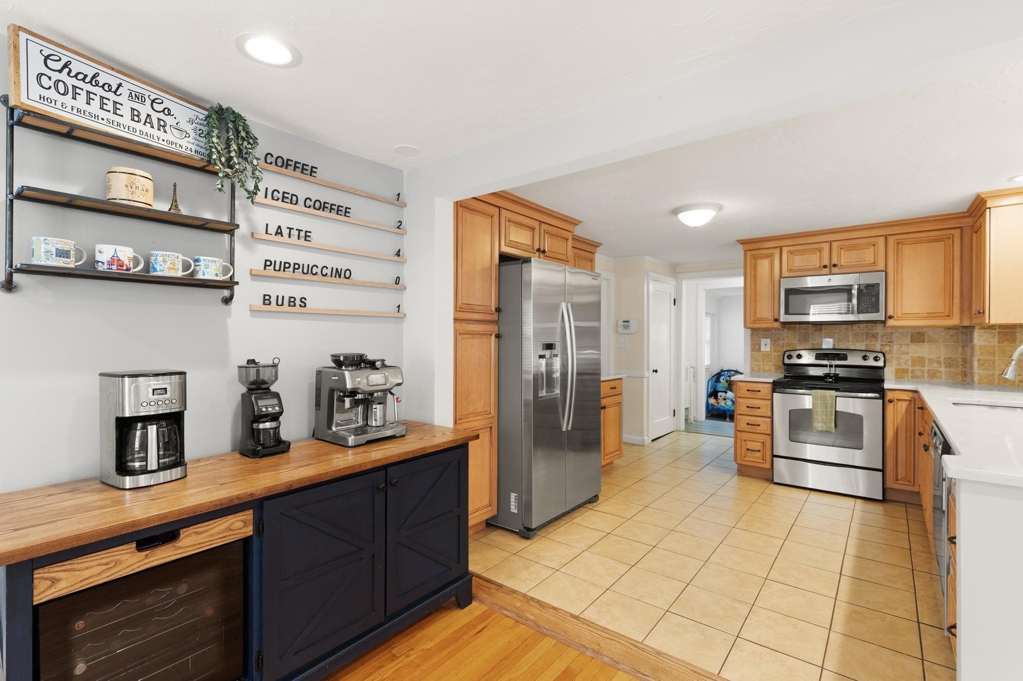 Single Family Residence at 6 Longworth Rd, Worcester MA 01602, Worcester, photo 17 of 39