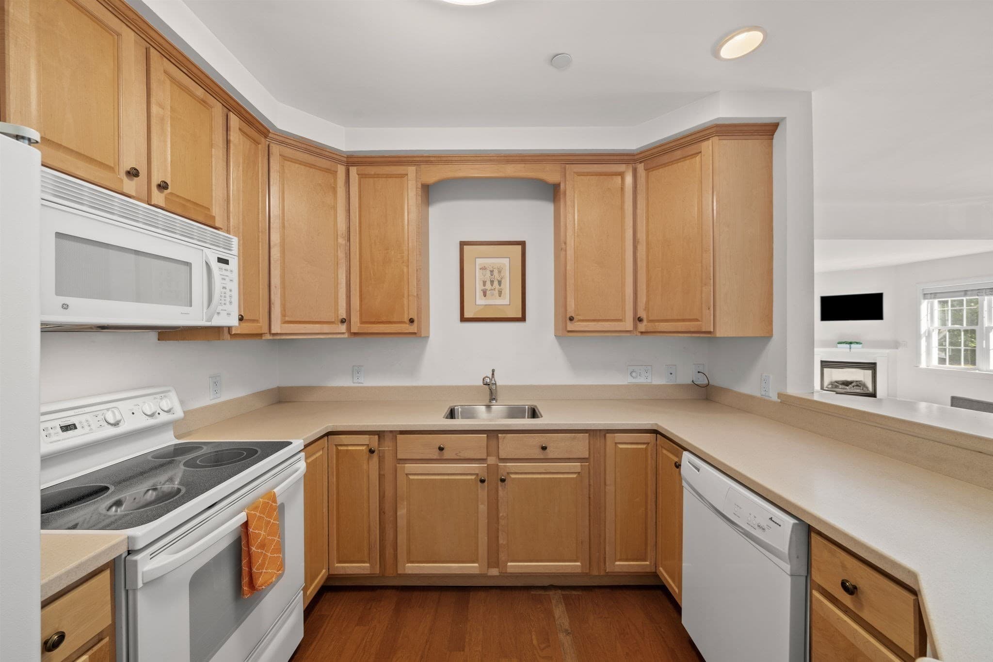 Condominium at 210 Chickering Rd # 201A, North Andover MA 01845, North Andover, photo 8 of 30