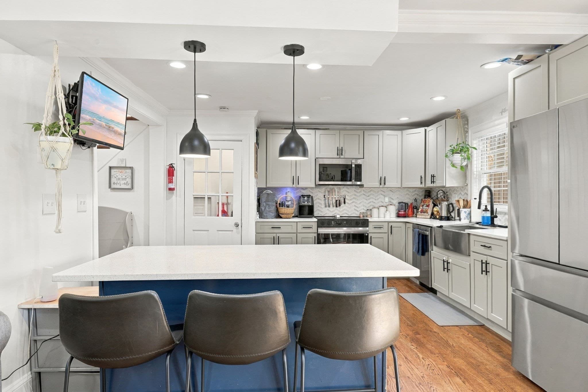 Single Family Residence at 45 Sidney Ave, Lynn MA 01902, Lynn, photo 10 of 42