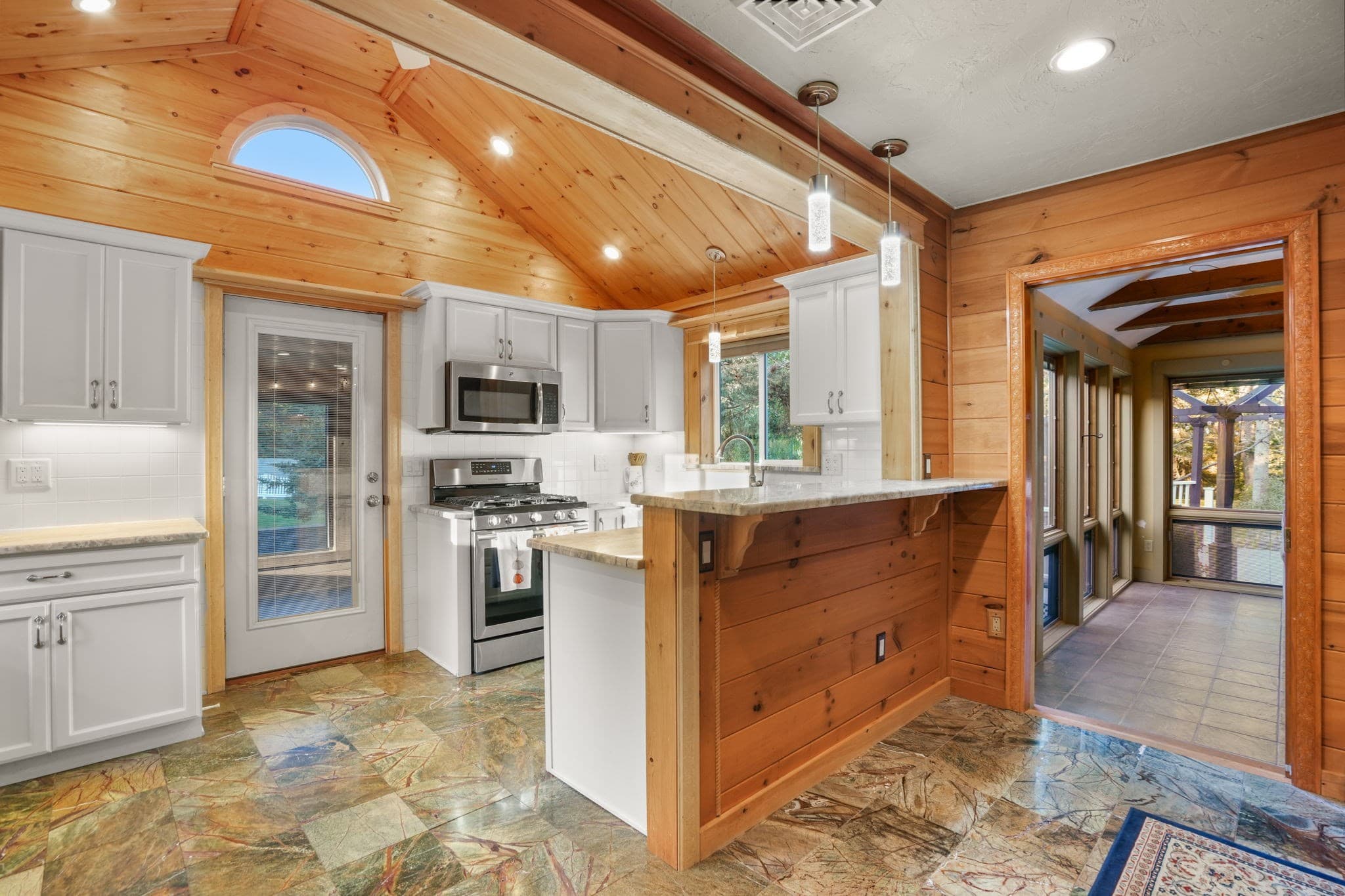 Single Family Residence at 126 Brattle St, Holden MA 01520, Holden, photo 10 of 38