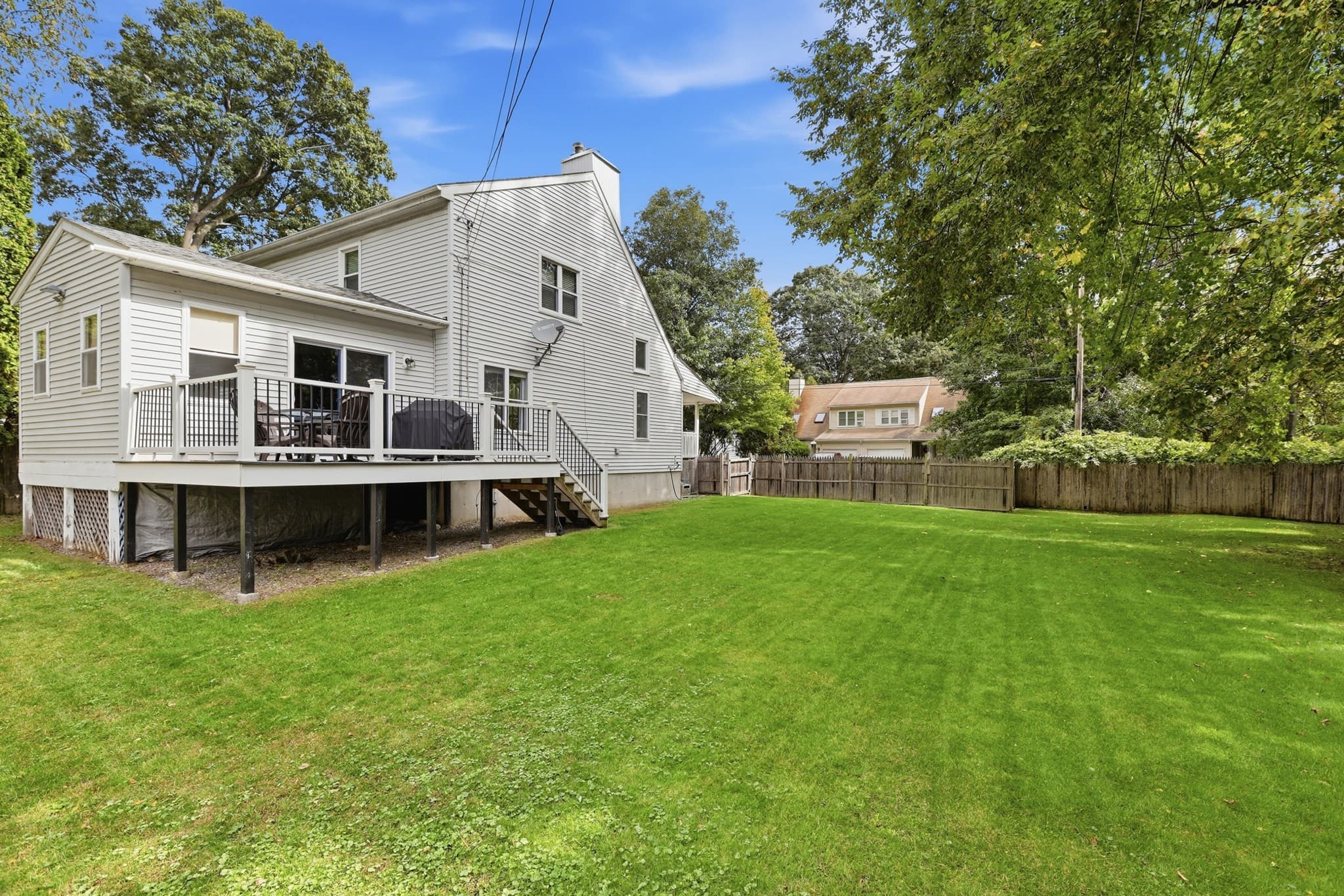 Single Family Residence at 8 Guilford St, Worcester MA 01606, Worcester, photo 26 of 30