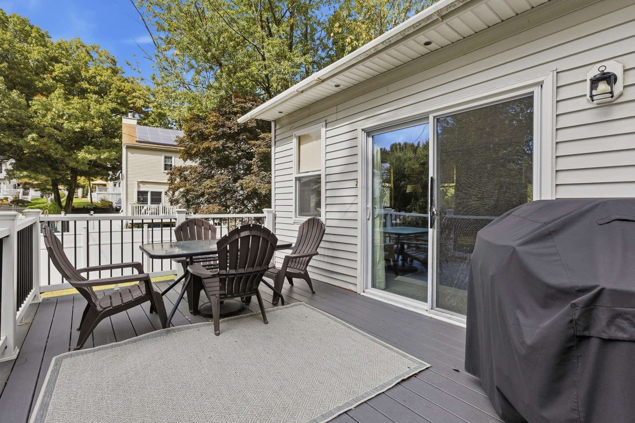Single Family Residence at 8 Guilford St, Worcester MA 01606, Worcester, photo 22 of 30
