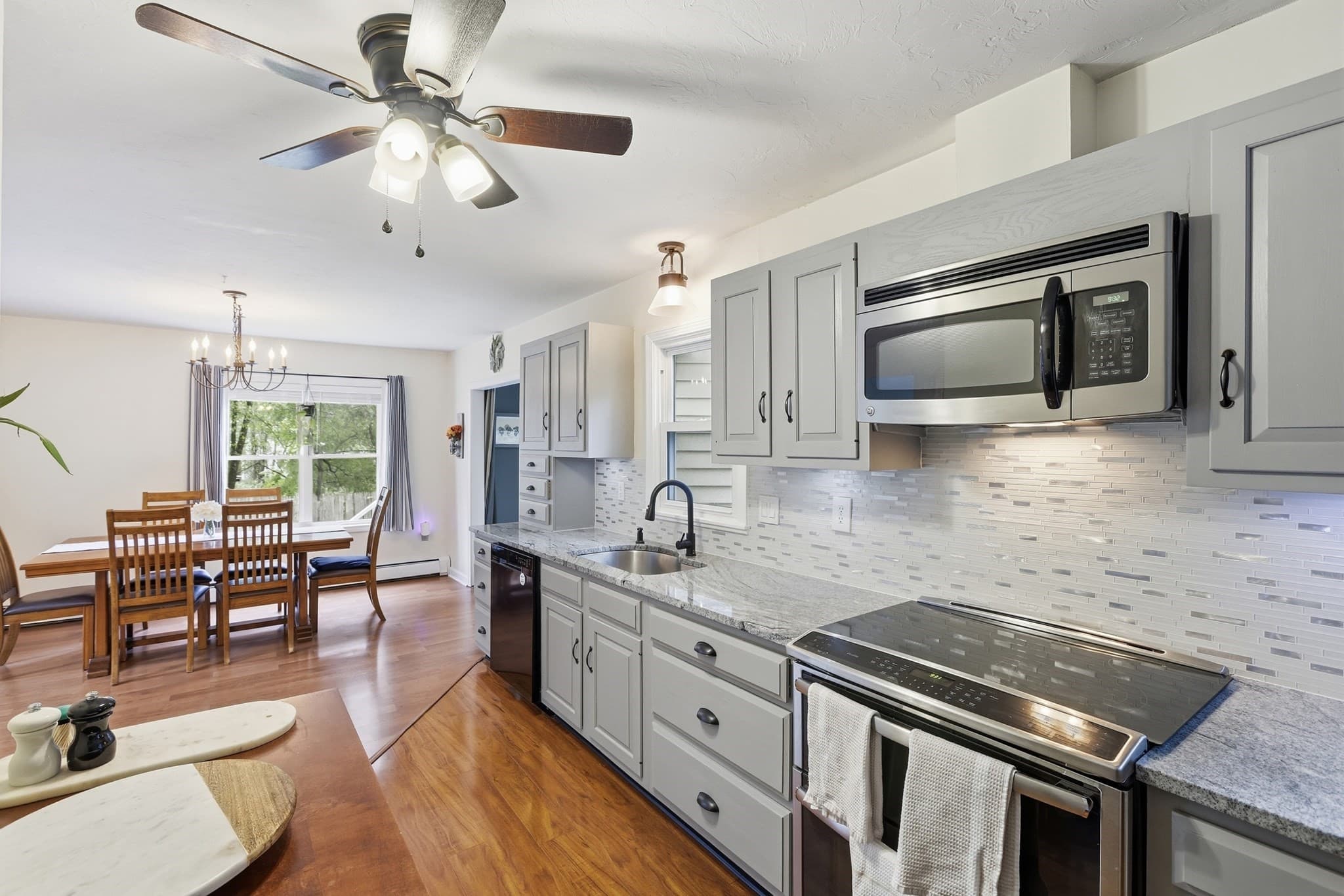 Single Family Residence at 8 Guilford St, Worcester MA 01606, Worcester, photo 10 of 30