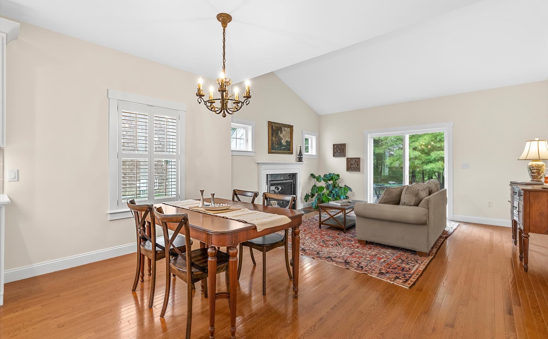 Single Family Residence at 106 White Clover Trl, Plymouth MA 02360, photo 11 of 33