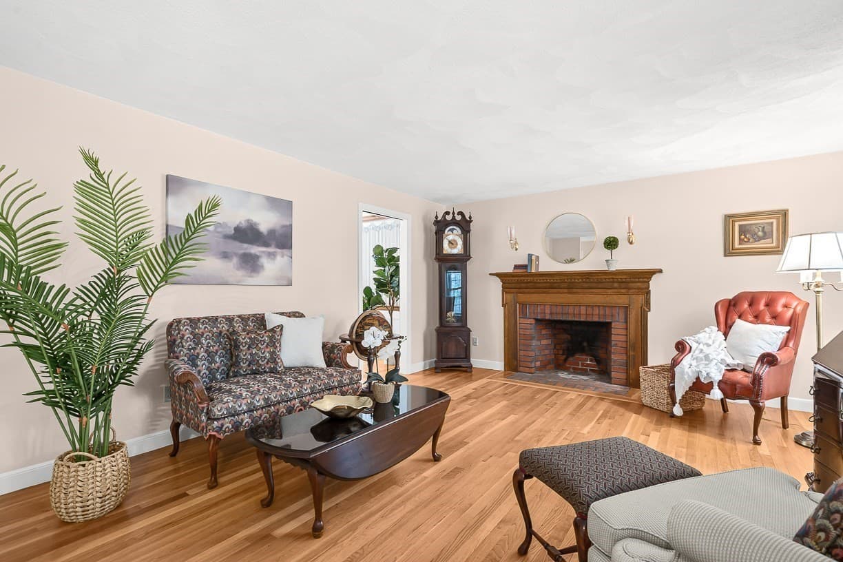 Single Family Residence at 220 Abbott St, North Andover MA 01845, North Andover, photo 15 of 35