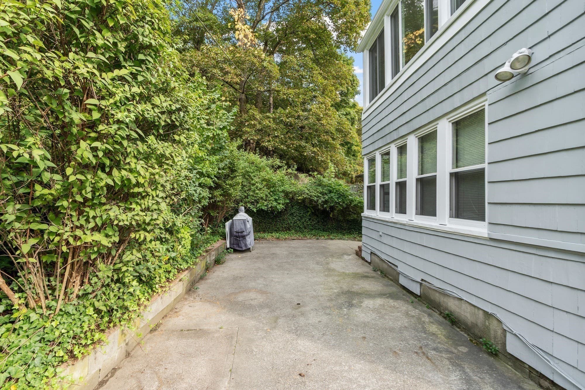 2 Family - 2 Units Up/Down at 253 Fellsway West, Medford MA 02155, Medford, photo 5 of 39