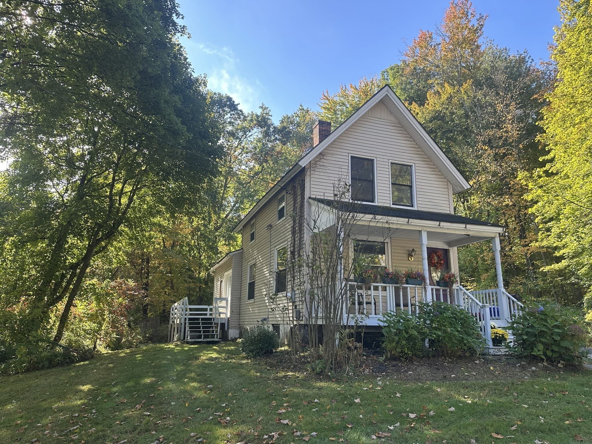 Single Family Residence at 22 Laurel, Greenfield MA 01301, Greenfield, photo 2 of 35