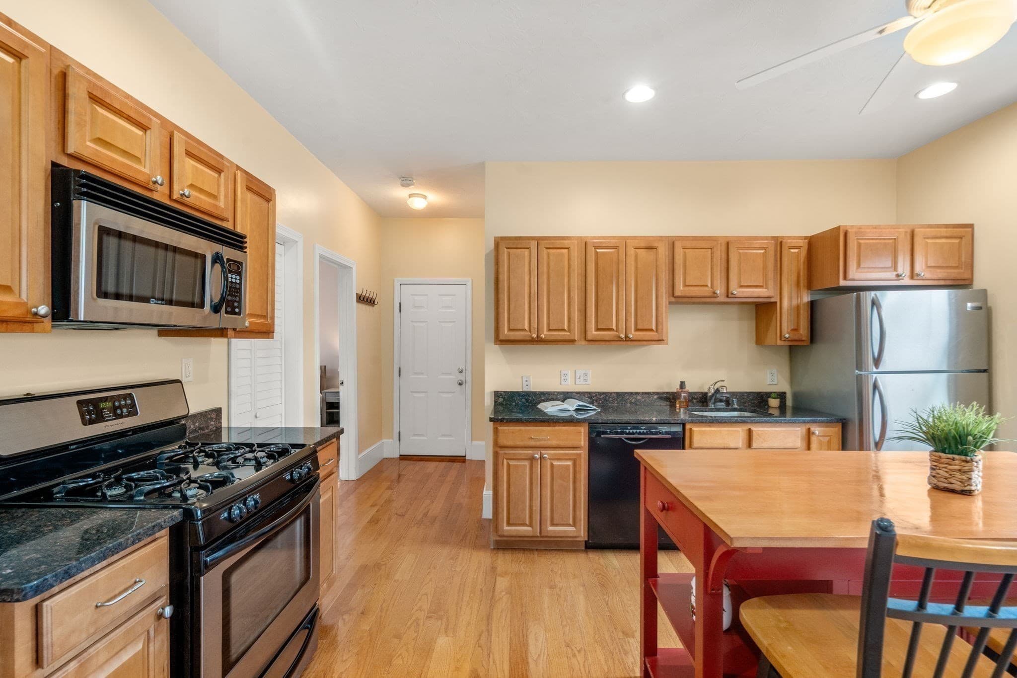 Condominium at 111 Sumner St # 2, Quincy MA 02169, Quincy, photo 30 of 42