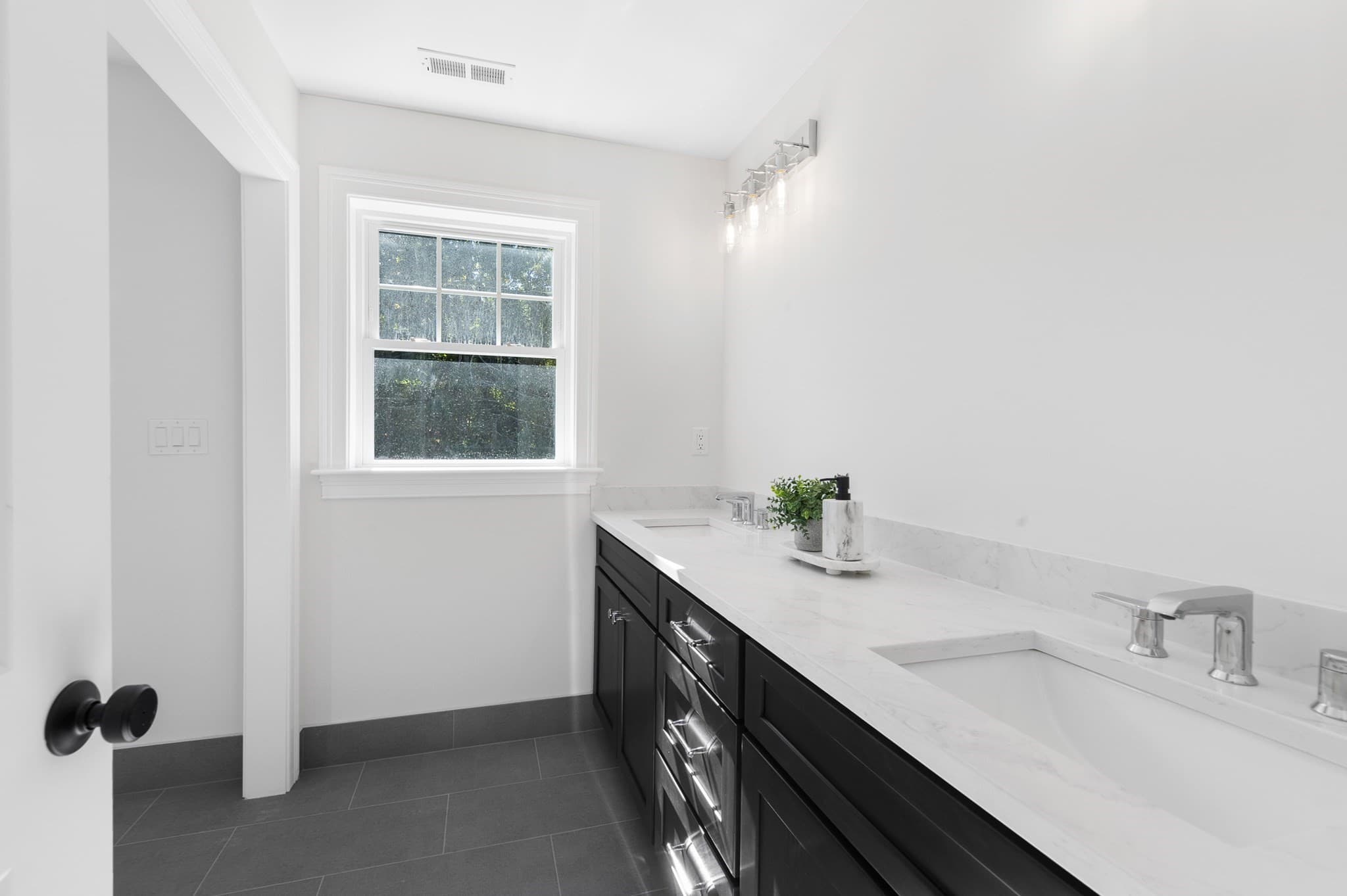 Single Family Residence at 35 School St # 35, Woburn MA 01801, Woburn, photo 26 of 38