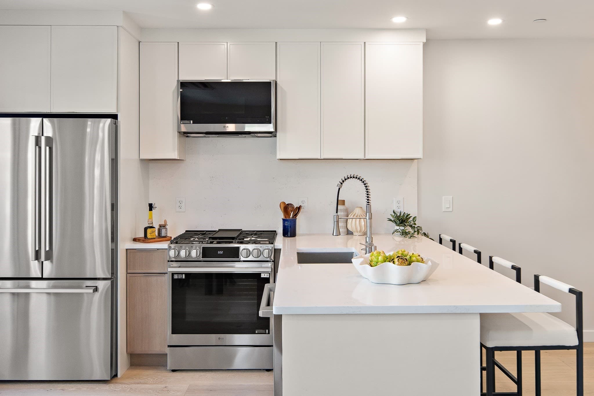 Condominium at 46 Everett Street # 2, Boston MA 02128, Boston, photo 3 of 22