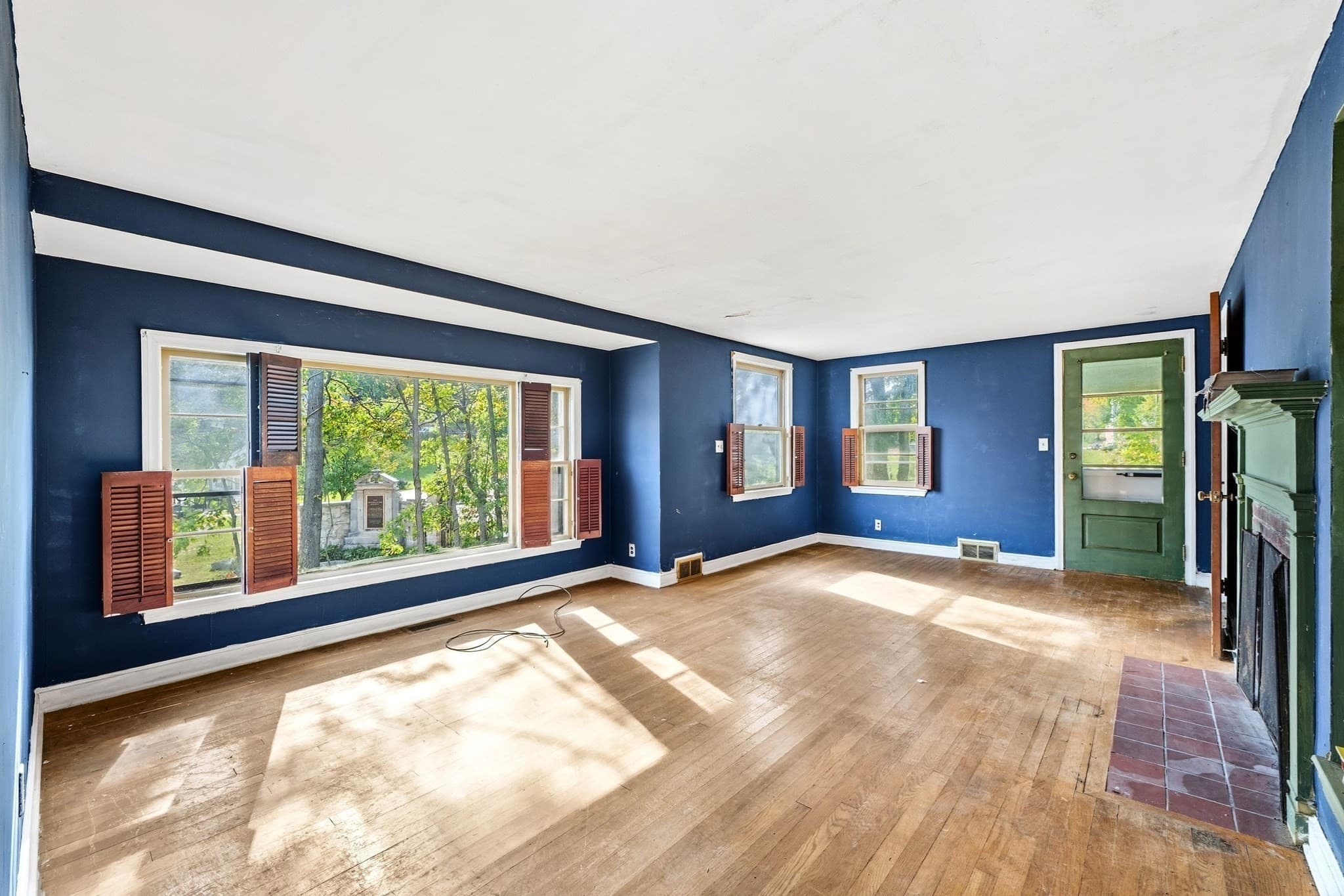 Single Family Residence at 19 Water Terrace, Marlborough MA 01752, Marlborough, photo 10 of 23