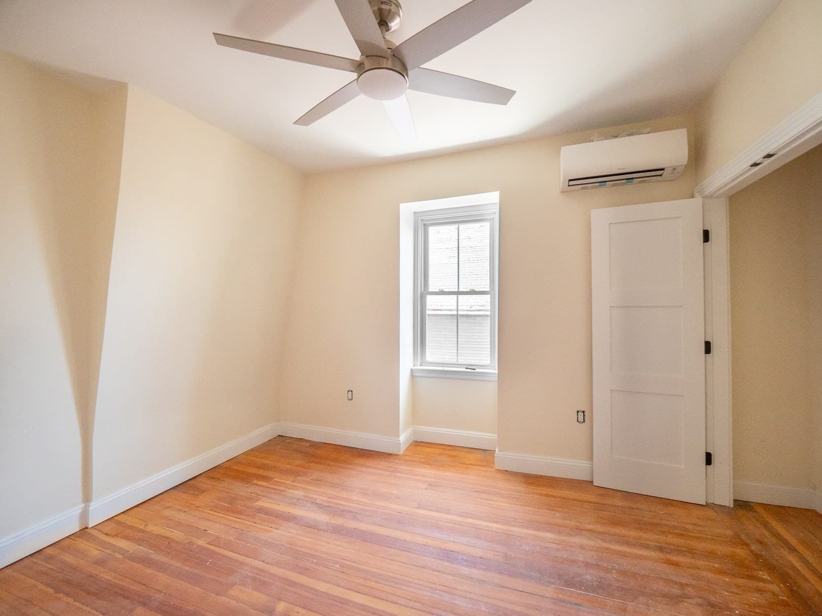 2 Family - 2 Units Up/Down at 62 Welles Ave, Boston MA 02124, Boston, photo 10 of 34