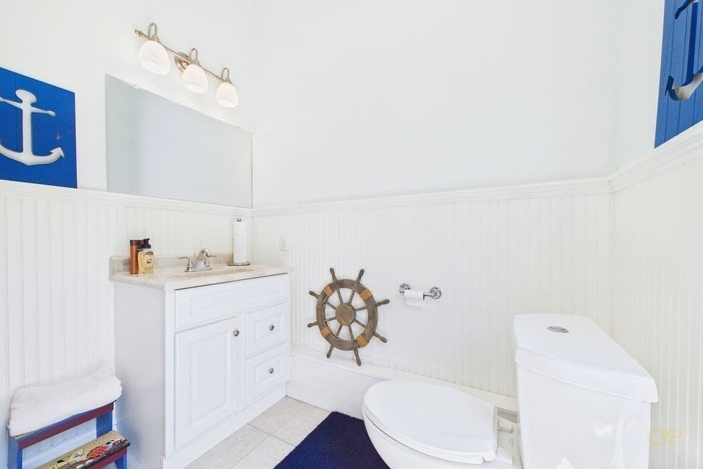 Single Family Residence at 8 Park Pl., Mattapoisett MA 02739, Mattapoisett, photo 16 of 38