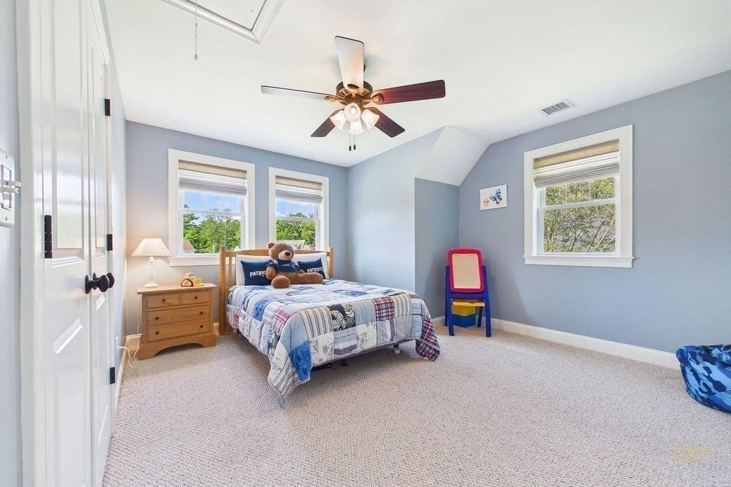 Single Family Residence at 8 Park Pl., Mattapoisett MA 02739, Mattapoisett, photo 34 of 38
