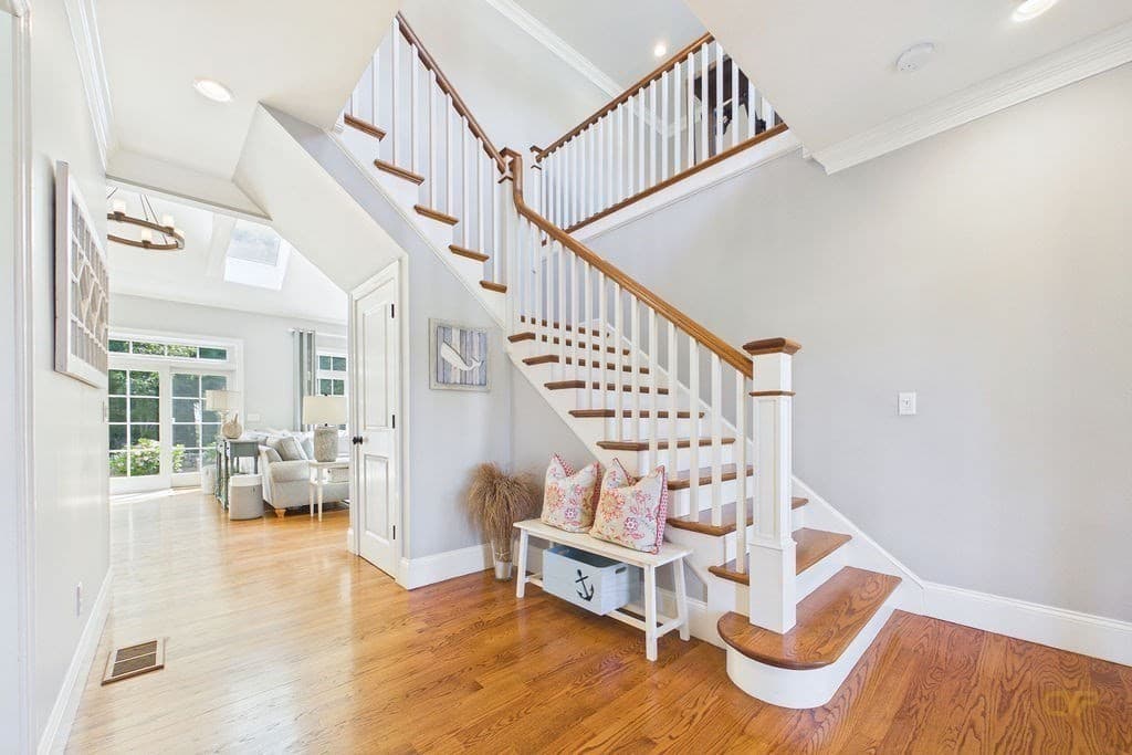 Single Family Residence at 8 Park Pl., Mattapoisett MA 02739, Mattapoisett, photo 10 of 38