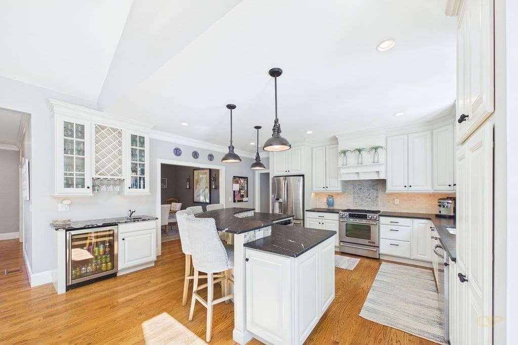 Single Family Residence at 8 Park Pl., Mattapoisett MA 02739, Mattapoisett, photo 21 of 38