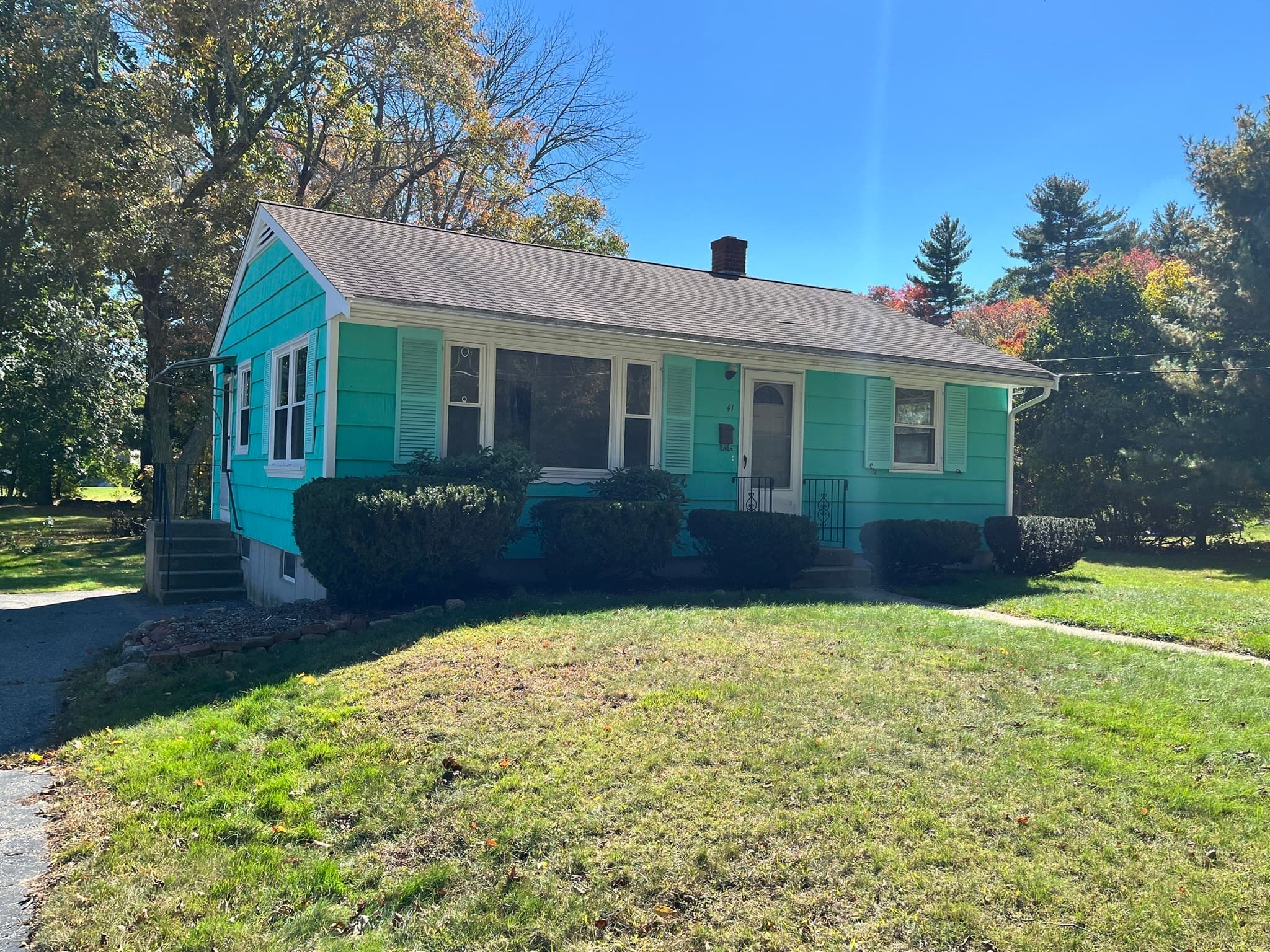 41 Dudley Ave, Northbridge MA 01588