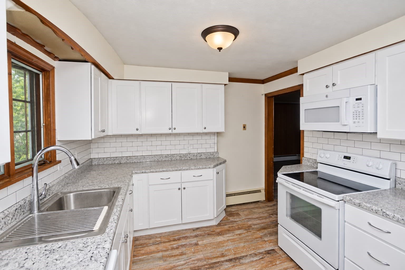 Single Family Residence at 290 Morton St, West Springfield MA 01089, West Springfield, photo 7 of 24