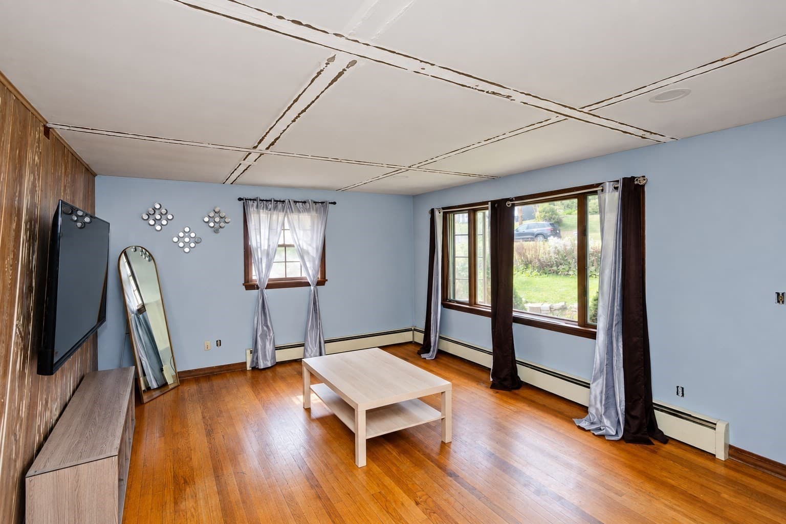 Single Family Residence at 290 Morton St, West Springfield MA 01089, West Springfield, photo 9 of 24