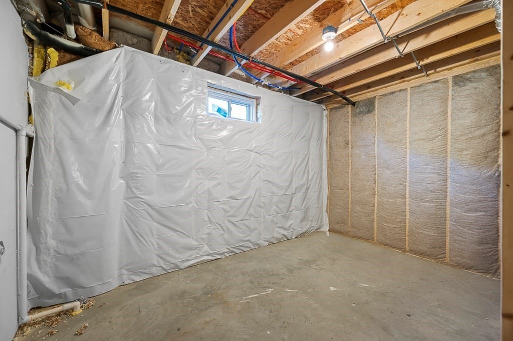 Single Family Residence at 7 Snowberry Cir, Worcester MA 01607, Worcester, photo 28 of 31