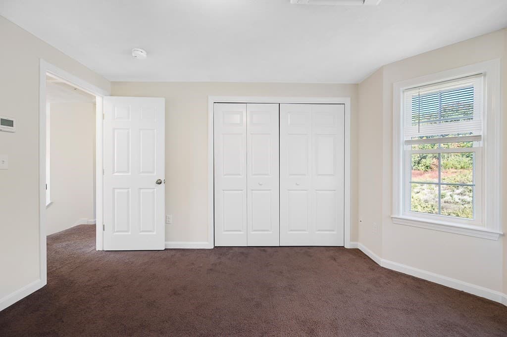 Single Family Residence at 7 Snowberry Cir, Worcester MA 01607, Worcester, photo 20 of 31