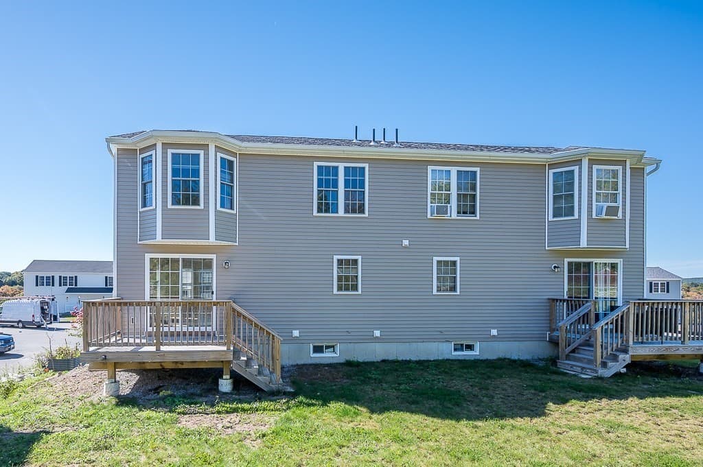 Single Family Residence at 7 Snowberry Cir, Worcester MA 01607, Worcester, photo 24 of 31