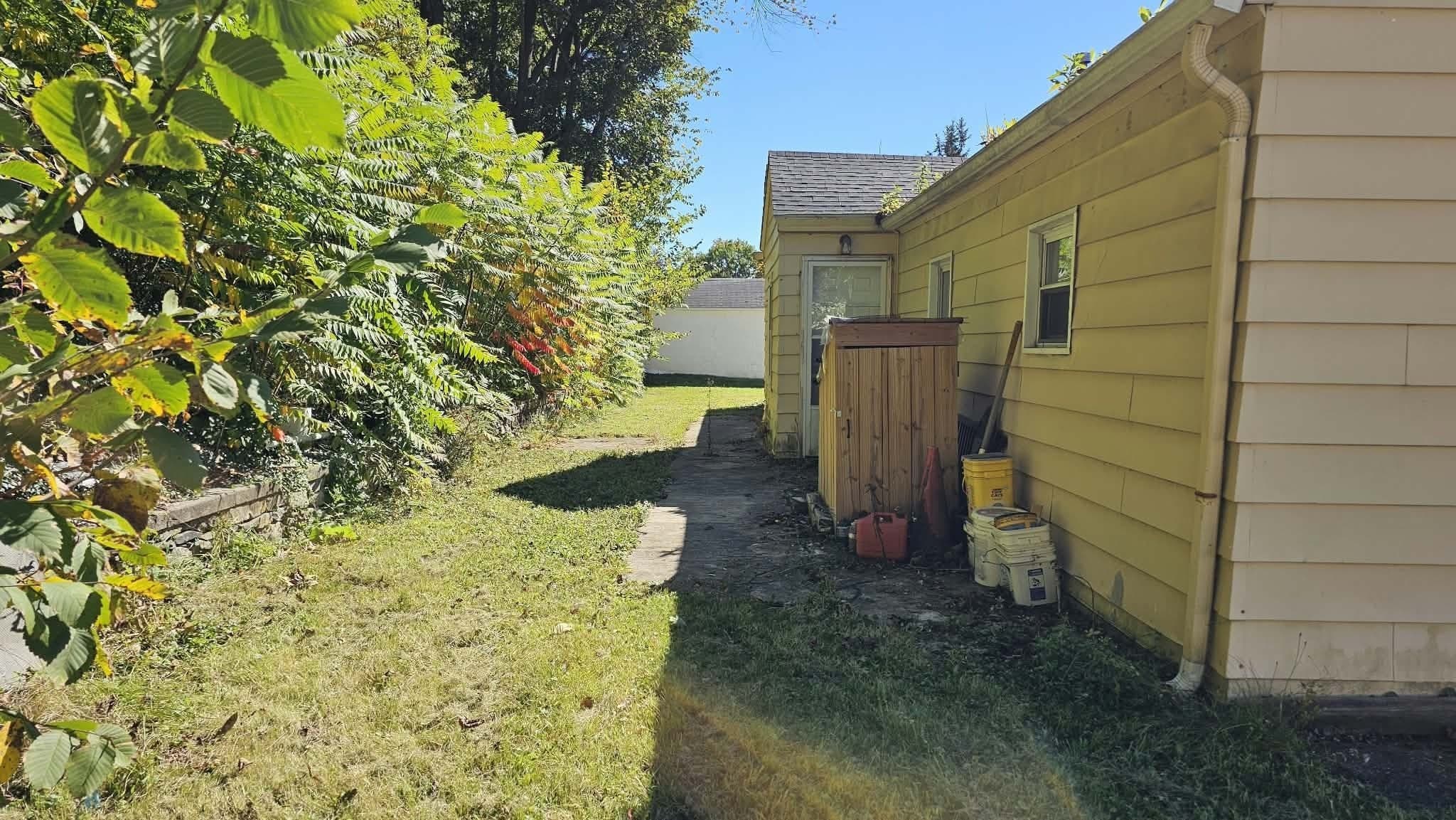Single Family Residence at 1343 Pleasant St, Worcester MA 01602, Worcester, photo 16 of 17