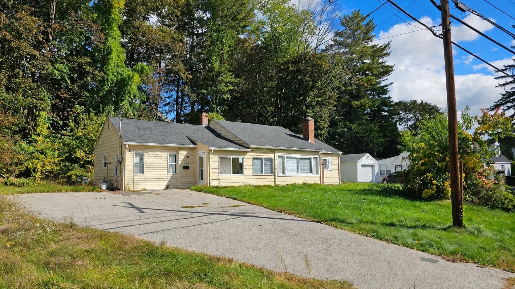 1343 Pleasant St, Worcester MA 01602
