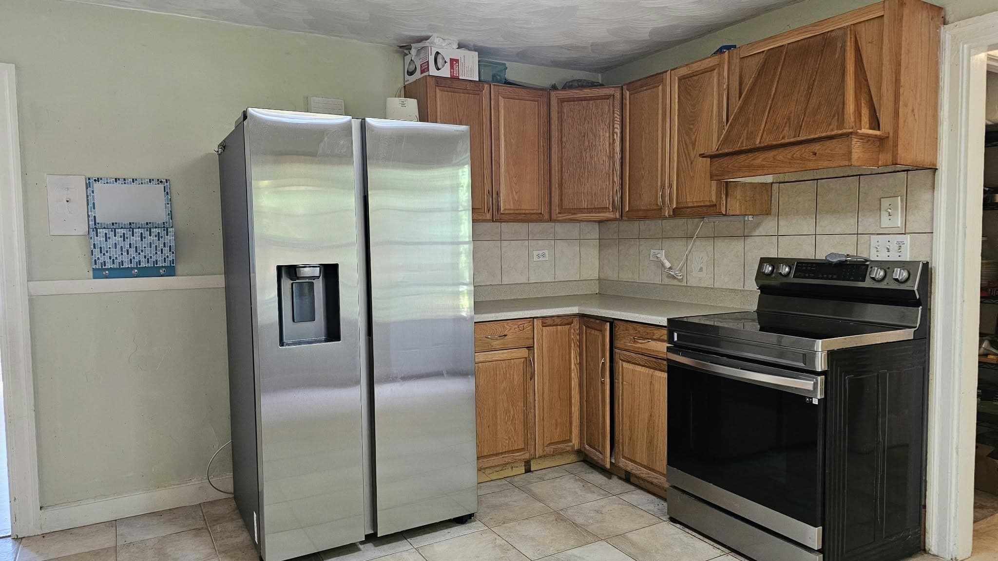 Single Family Residence at 1343 Pleasant St, Worcester MA 01602, Worcester, photo 5 of 17