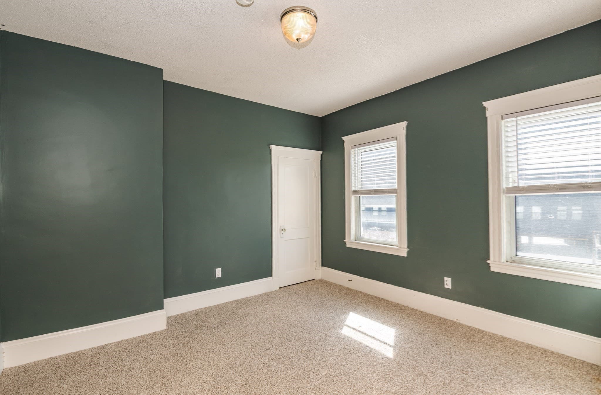 Multi Family at 29 Oxford Park, Revere MA 02151, Revere, photo 33 of 42