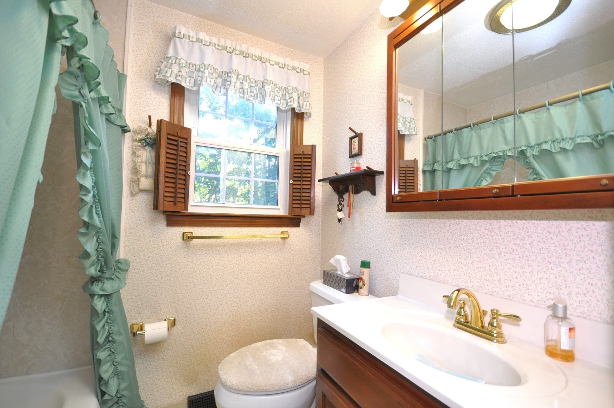 Single Family Residence at 1008 Washington St, East Bridgewater MA 02333, East Bridgewater, photo 11 of 26
