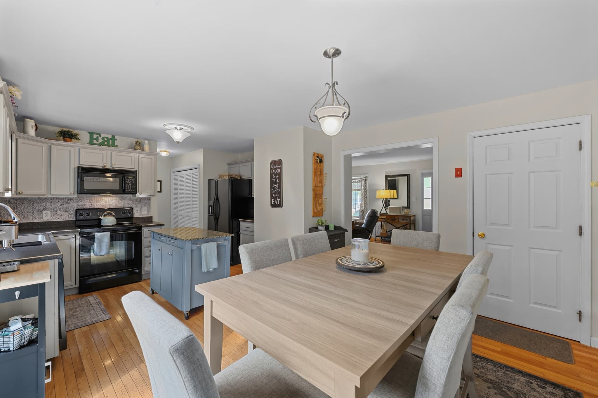 Condominium at 14 Central Tree Rd # 14, Rutland MA 01543, Rutland, photo 11 of 39