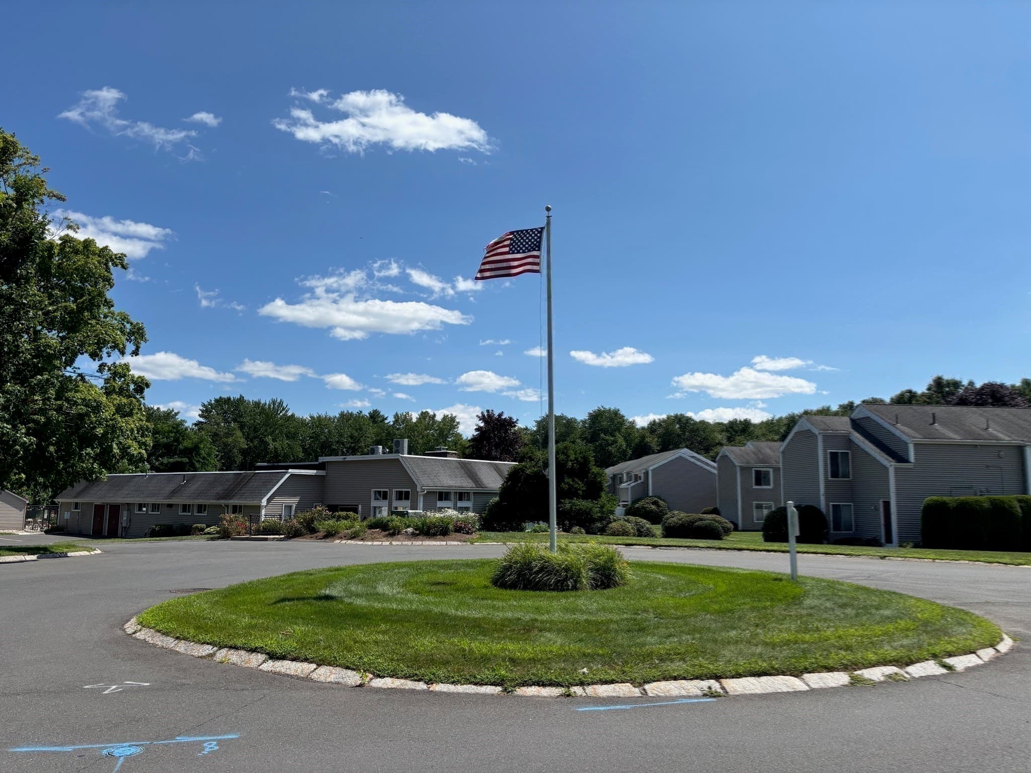 Condominium at 120 Nassau Dr # 120, Springfield MA 01129, Springfield, photo 28 of 34