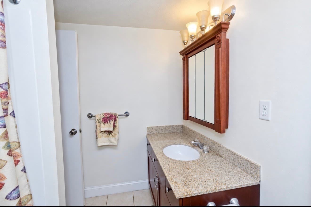 Condominium at 120 Nassau Dr # 120, Springfield MA 01129, Springfield, photo 21 of 34