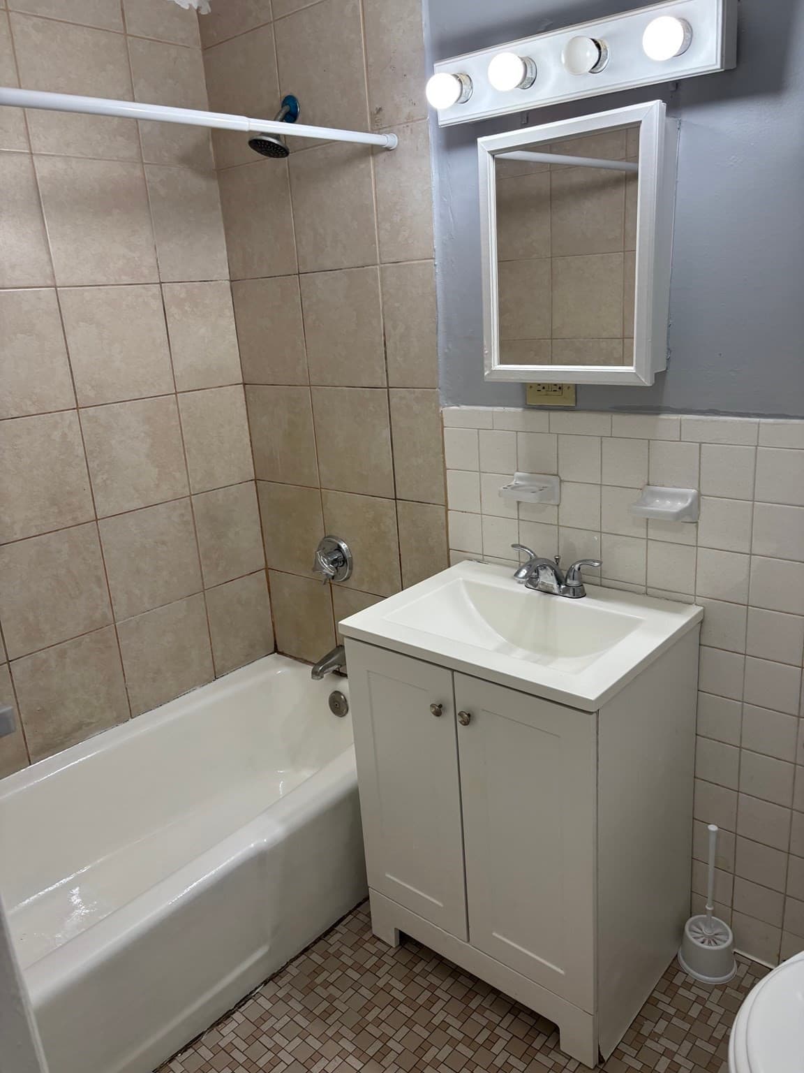 Condominium at 154 Second Street # 303, Framingham MA 01702, Framingham, photo 5 of 6