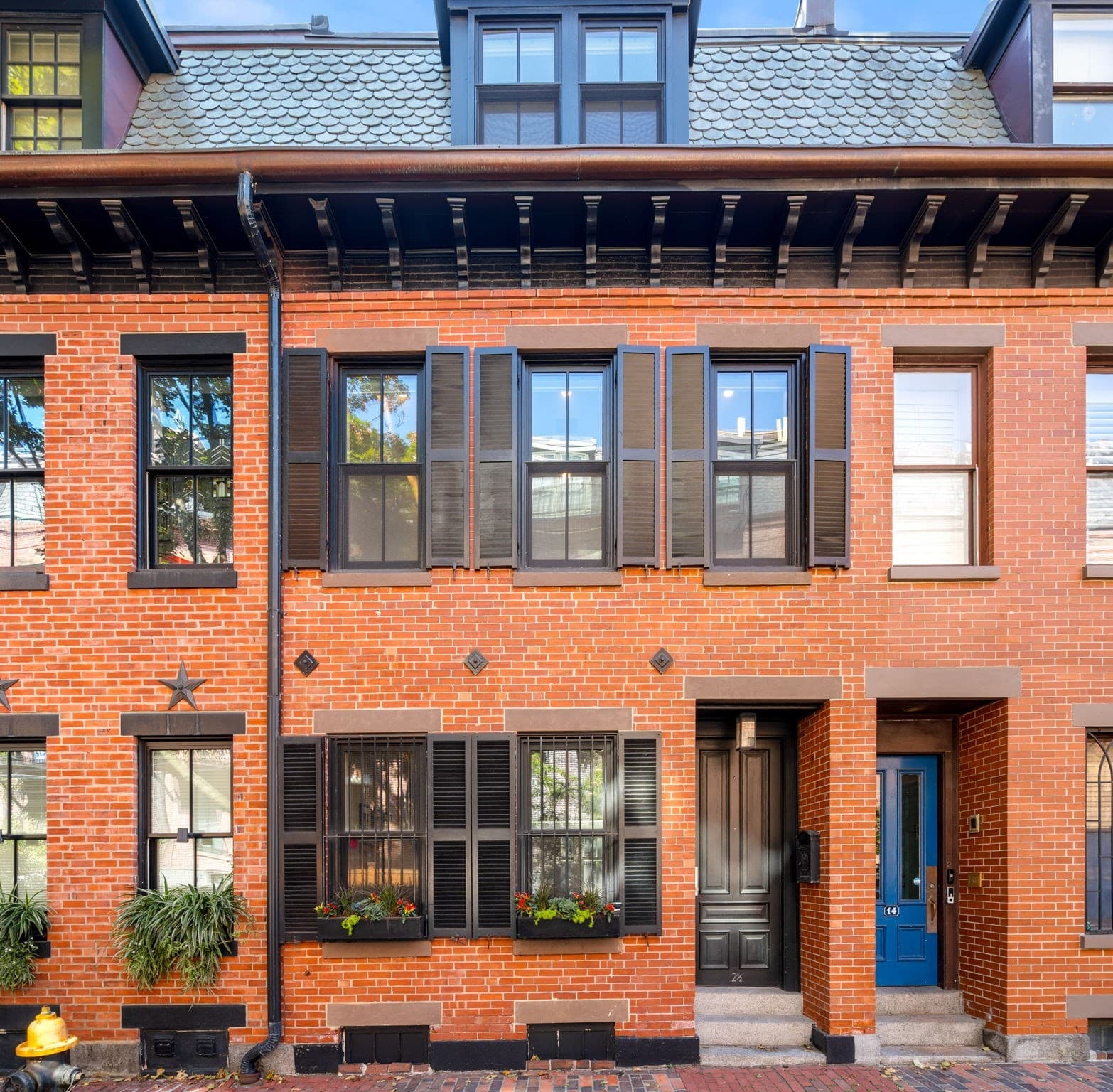 12 1/2 Lawrence, Boston MA 02116