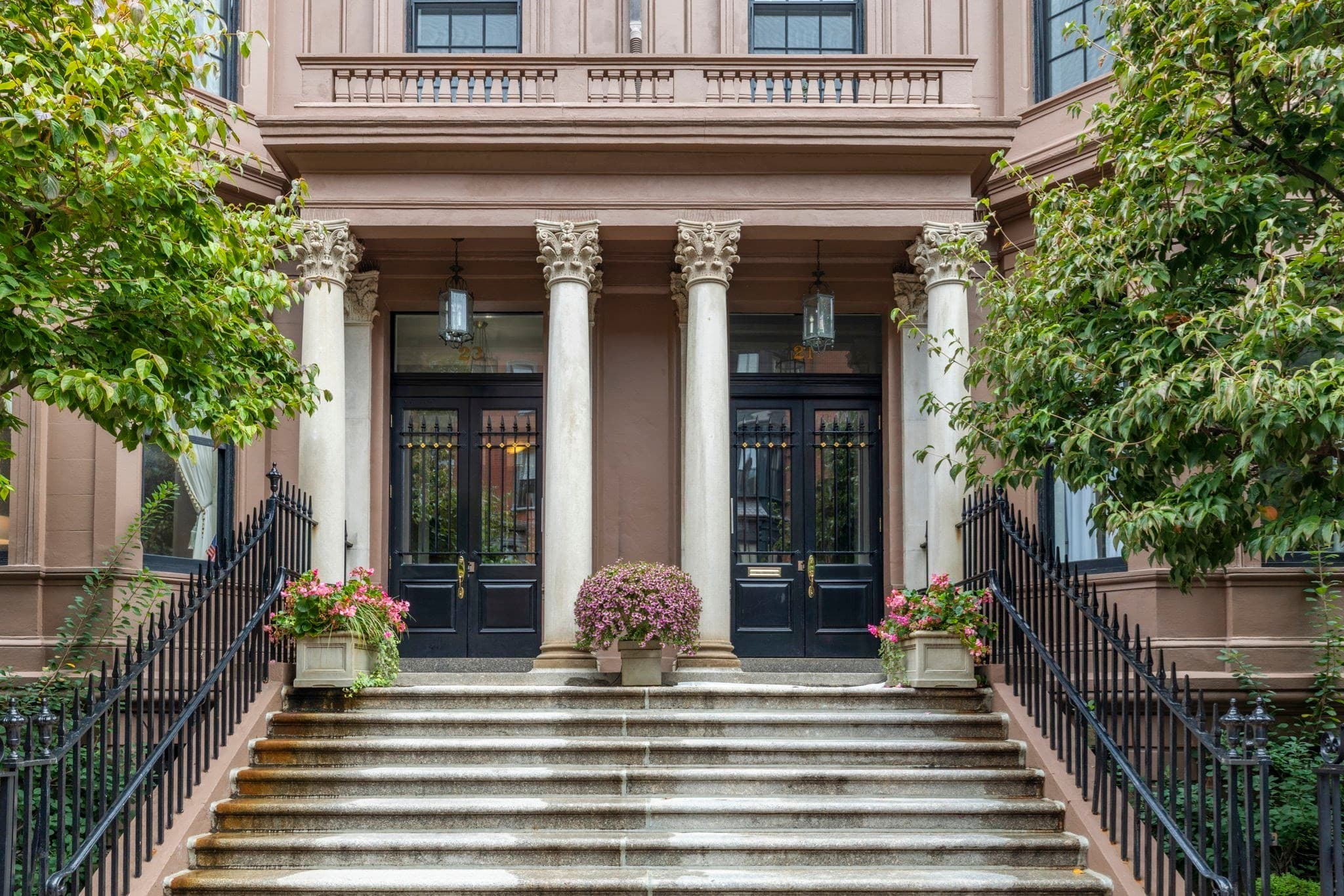 Condominium at 21-23 Marlborough Street # 4, Boston MA 02116, Boston, photo 23 of 24