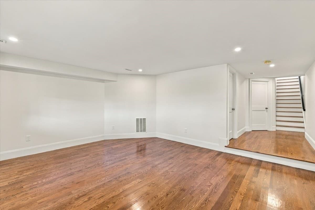 Single Family Residence at 160 Hersey St, Hingham MA 02043, Hingham, photo 38 of 41