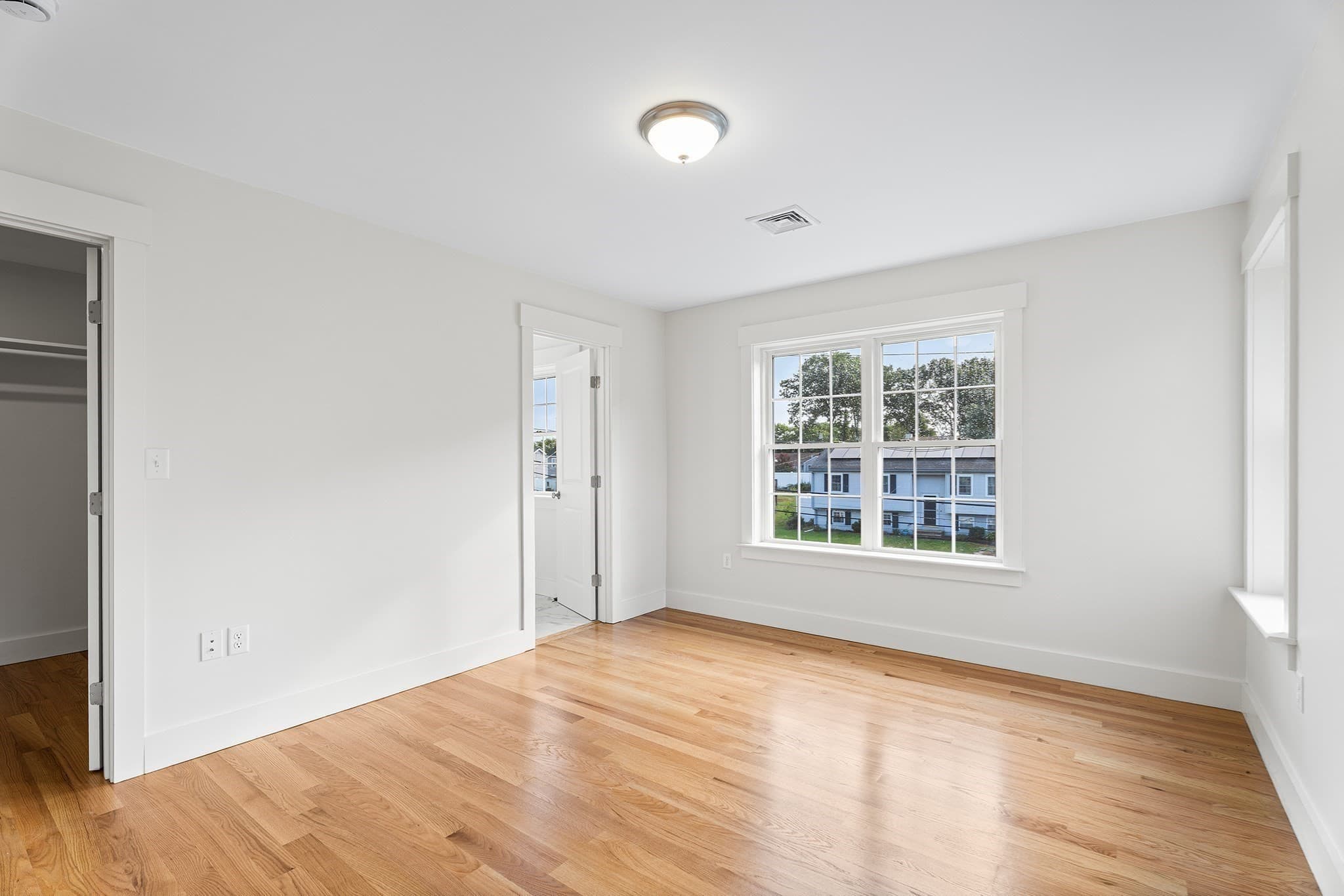 Single Family Residence at 76 Valmor St, Worcester MA 01604, Worcester, photo 27 of 39