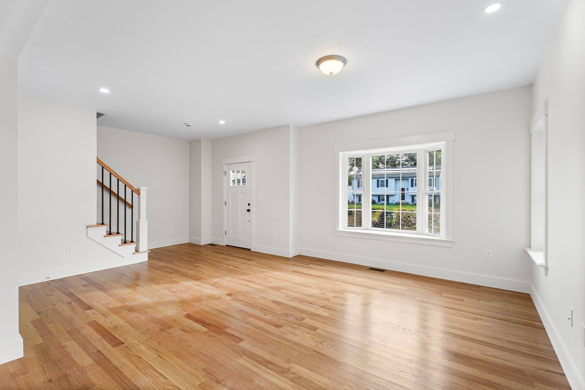 Single Family Residence at 76 Valmor St, Worcester MA 01604, Worcester, photo 5 of 39