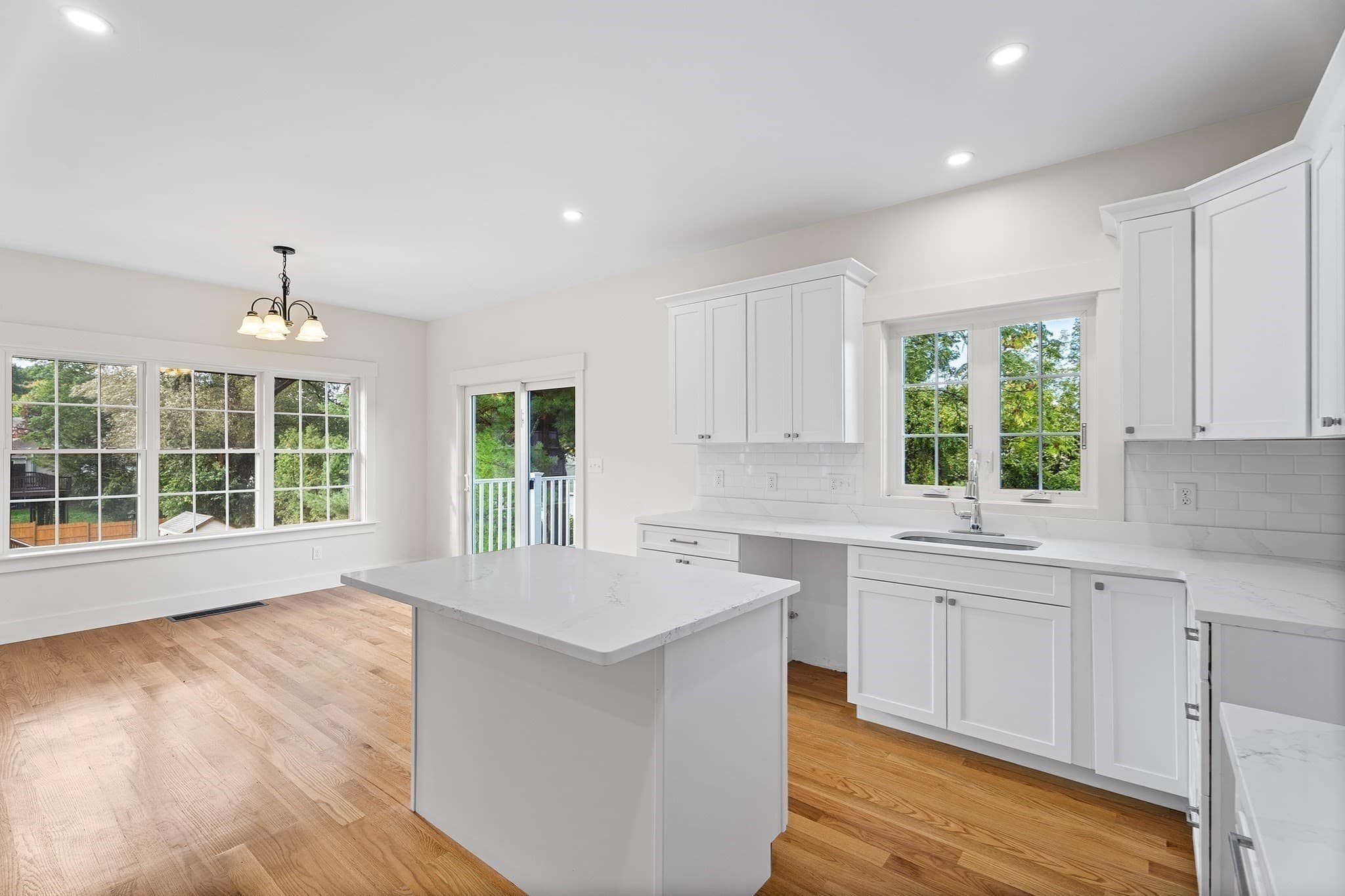 Single Family Residence at 76 Valmor St, Worcester MA 01604, Worcester, photo 9 of 39