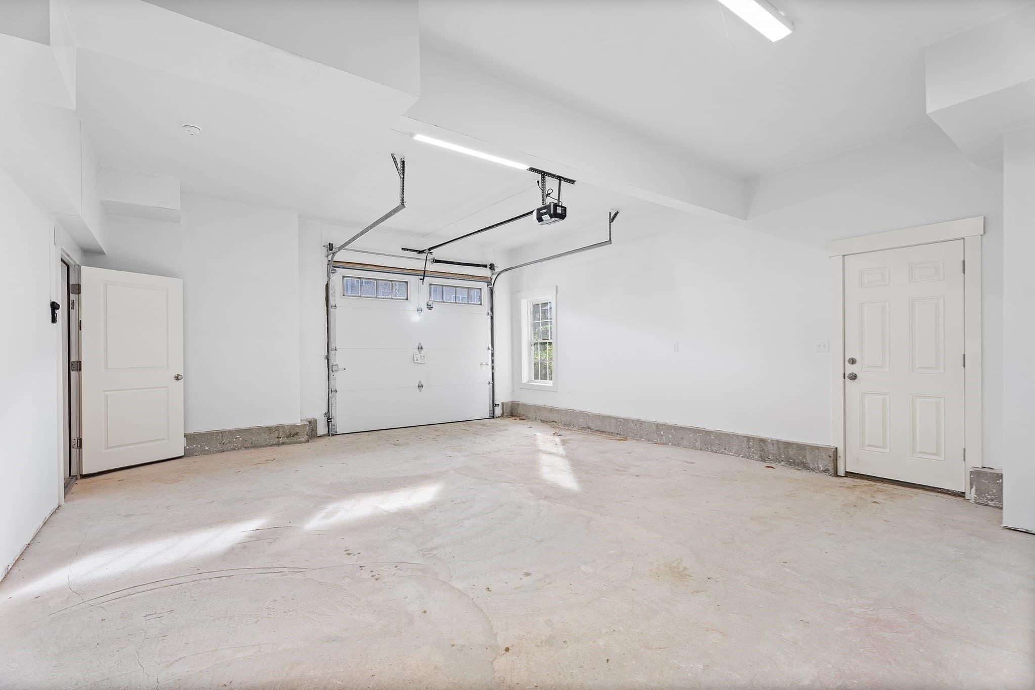 Single Family Residence at 76 Valmor St, Worcester MA 01604, Worcester, photo 30 of 39