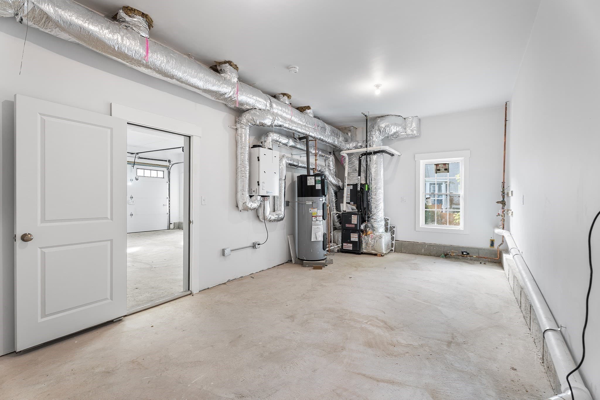 Single Family Residence at 76 Valmor St, Worcester MA 01604, Worcester, photo 31 of 39