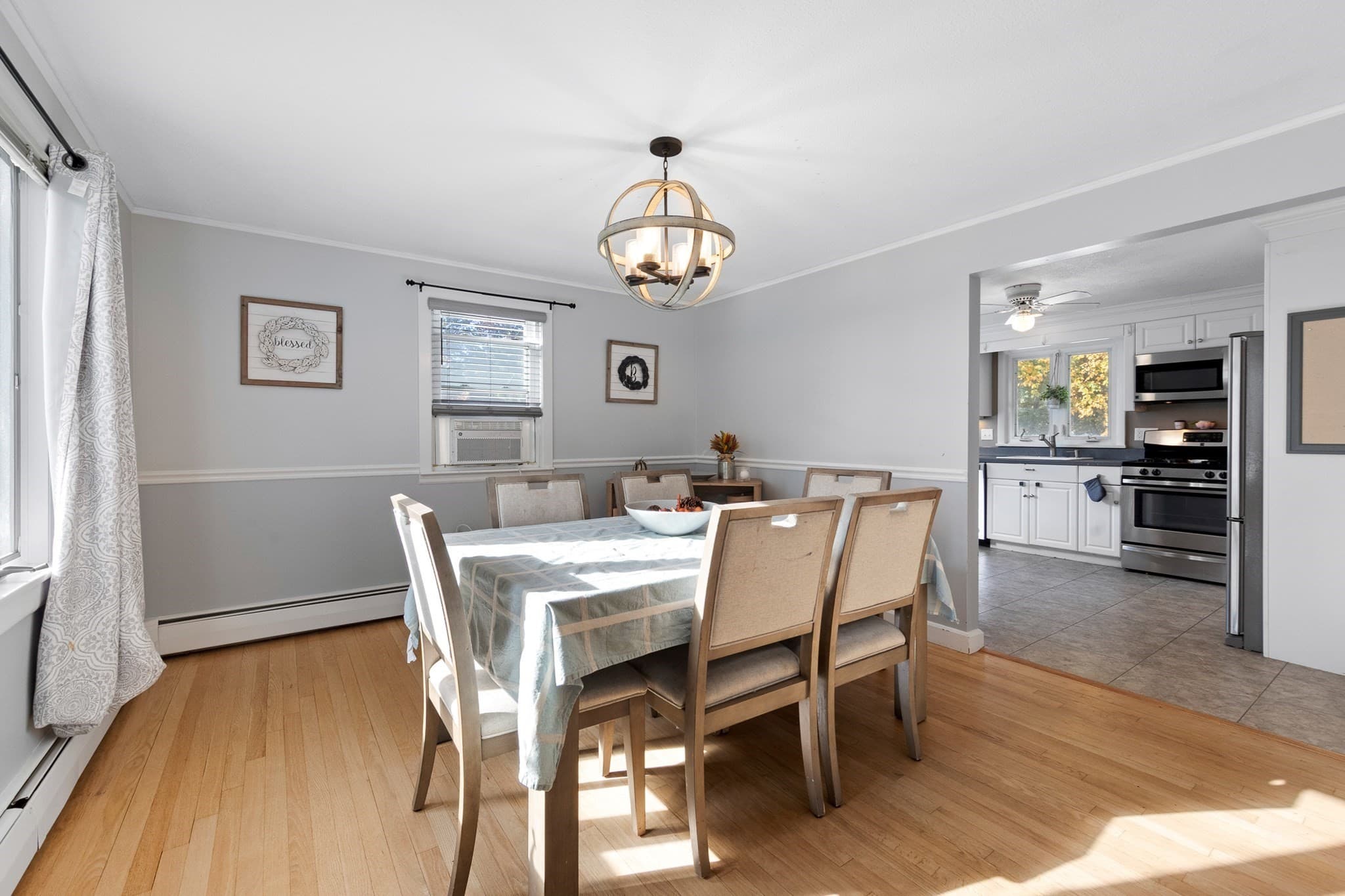 Single Family Residence at 2 Chestnut Rd, Burlington MA 01803, Burlington, photo 12 of 34